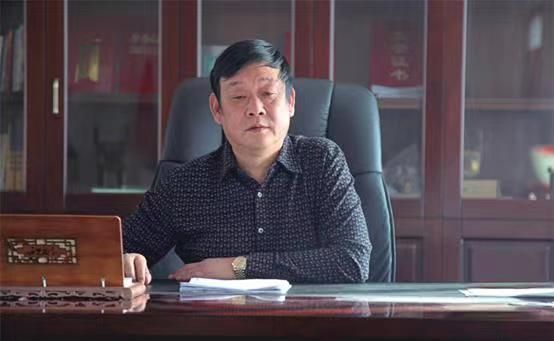 鸿运国际祝您新年快乐 龙年大吉